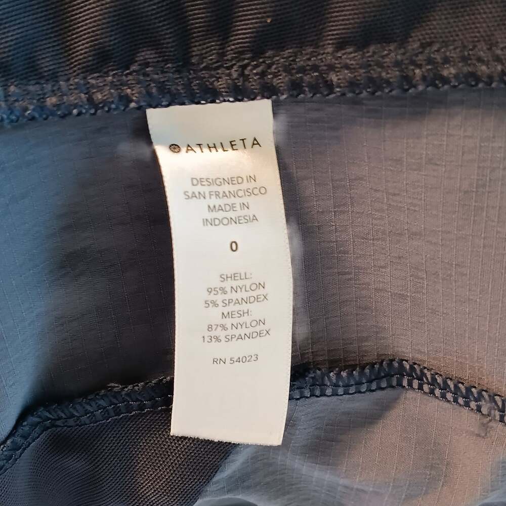 Athleta Women's Lynx Navy Trekkie North Printed Athletic Shorts Size 0 - Picture 11 of 11